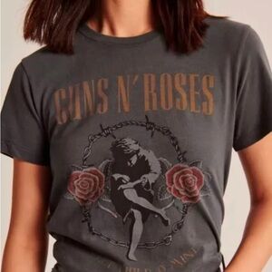 Abercrombie Guns and Roses T Shirt• Relaxed Tee •S